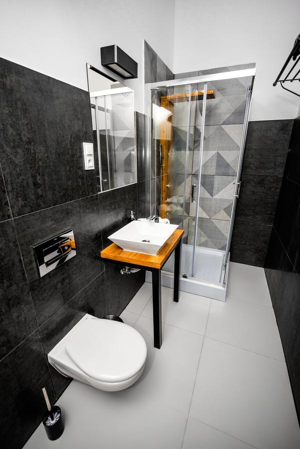 Luxaparts Cracovie Extérieur photo