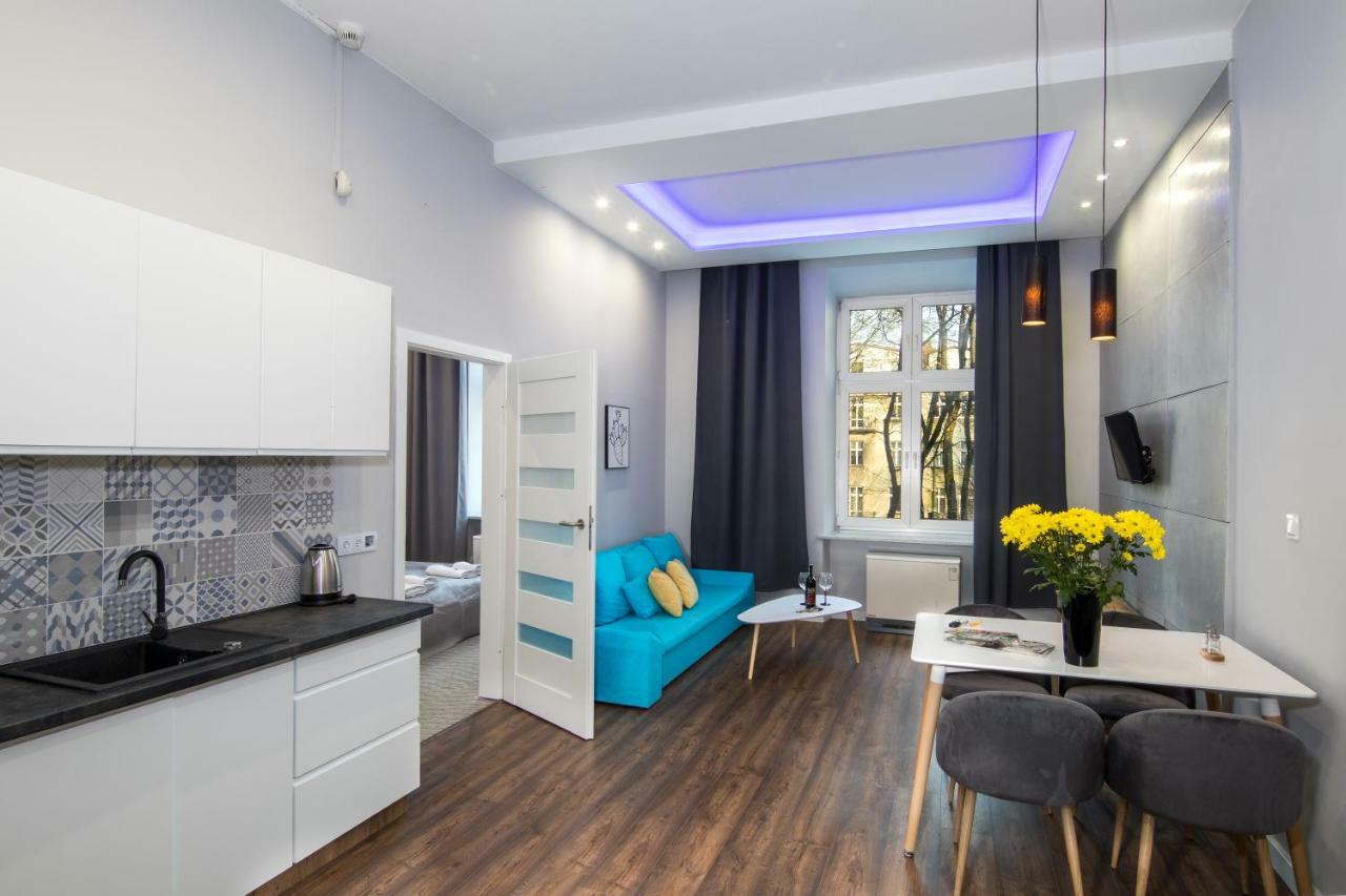 Luxaparts Cracovie Extérieur photo