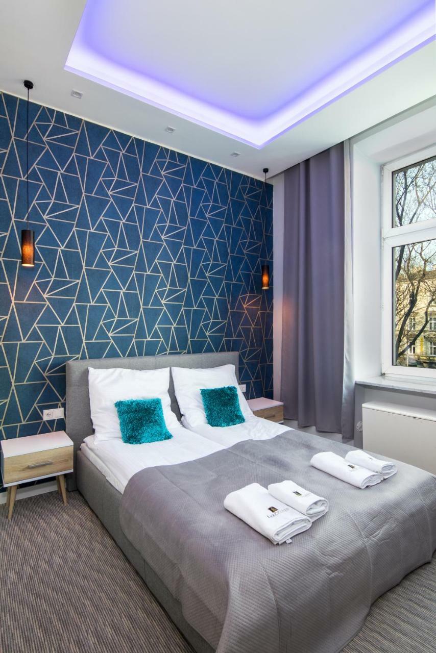 Luxaparts Cracovie Extérieur photo